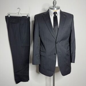 Jos‎ A Bank Signature Suit 42L 34W Mens Gray Stripe Wool